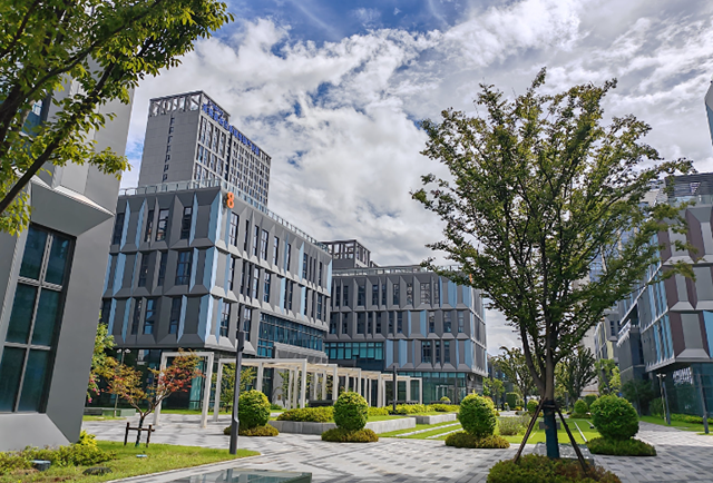 河南工业地产投资新蓝海——新能源产业园区崛起